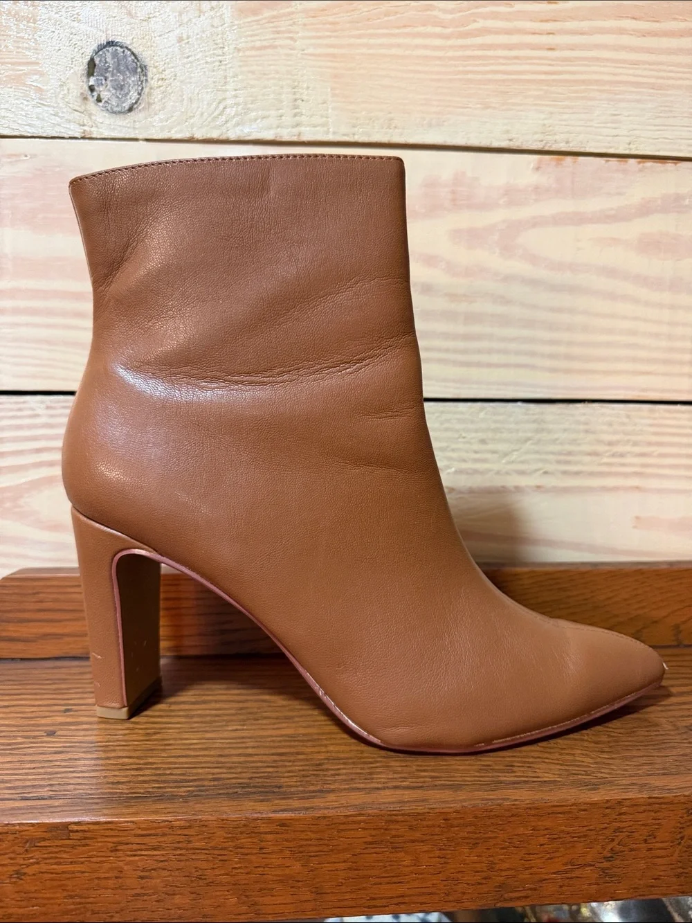 N/A classic tan